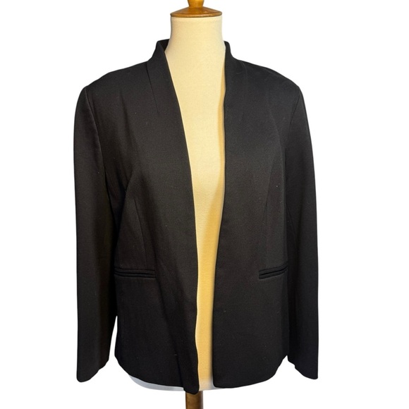 J. Crew Black Blazer with Collarless V-Neck and Textured Fabric - Picture 5 of 9